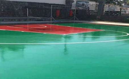 怒江篮球场翻新地面